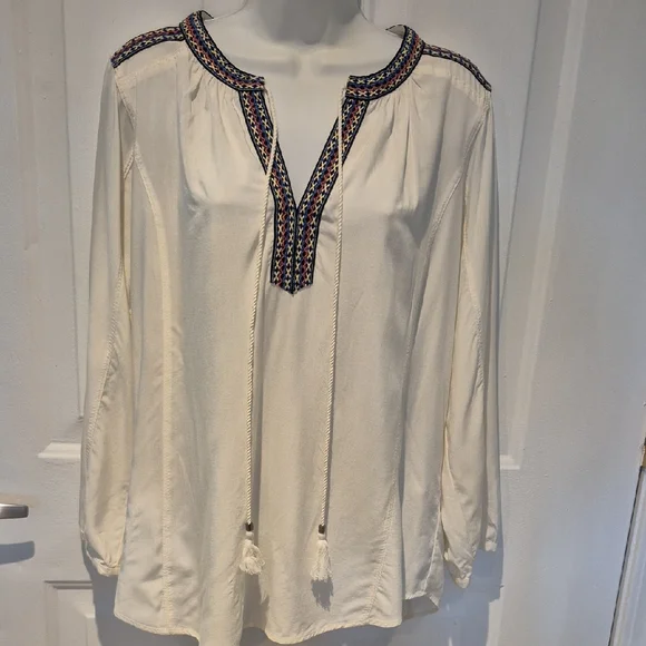 Daniel Rainn Cream Embroidered Tunic Blouse size L - Picture 1 of 7